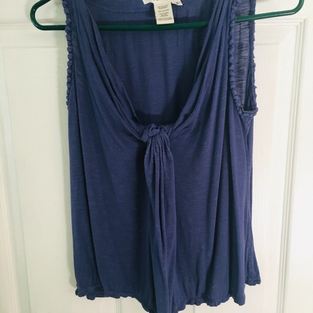Max Studio Size Small - Picture 3 of 3
